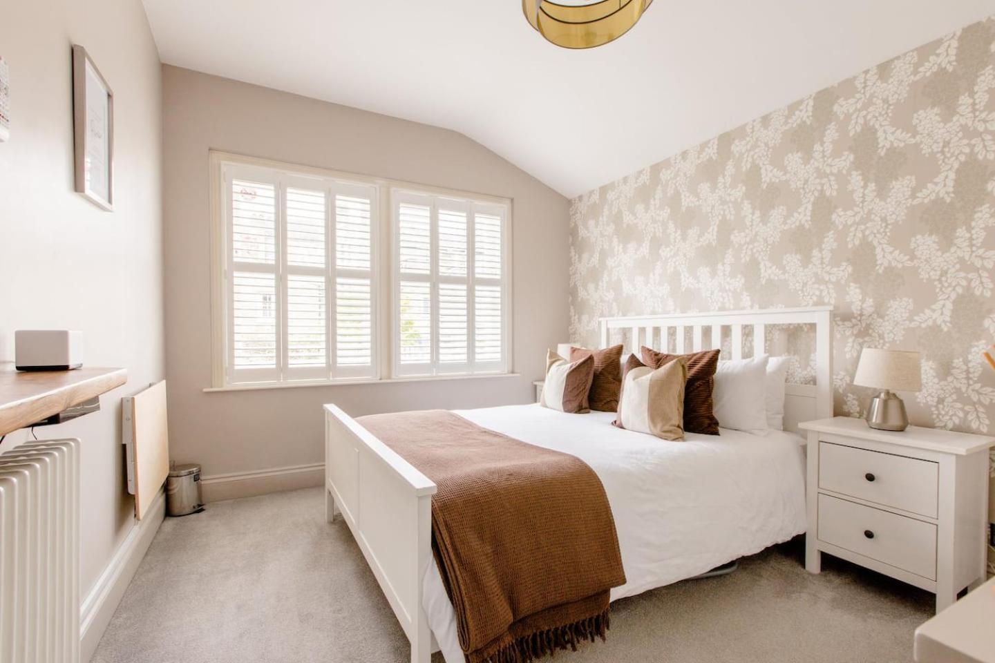 Luxury King-Bed Ensuite With Tranquil Garden Views London Exterior photo